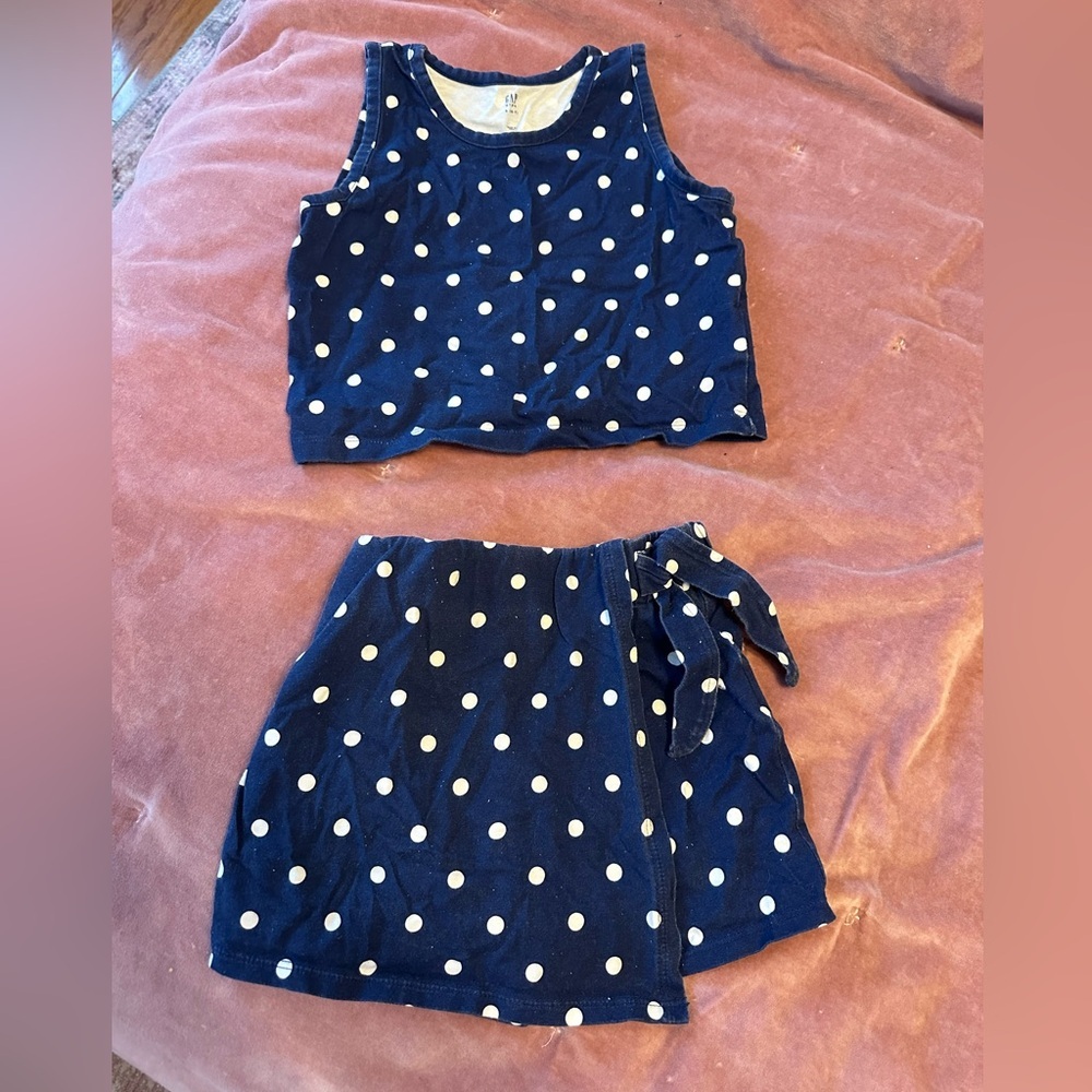 GAP Kids Navy and White Polka Dot Skort set